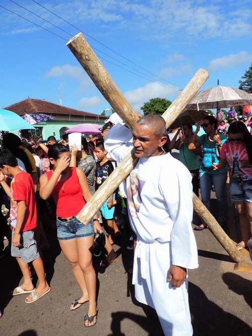 
        
        
            Santa Izabel celebra sua padroeira
        
    