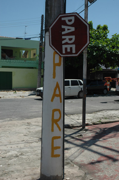 
        
            Carro destrói fachada de casa no Telégrafo
        
    