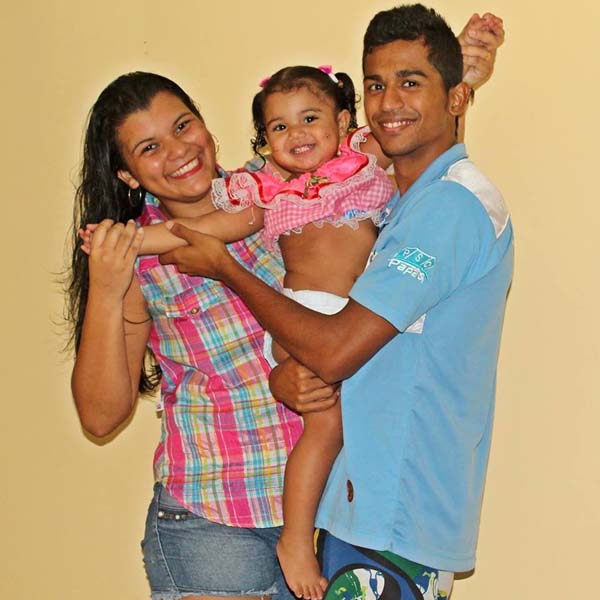 
        
            DOL homenageia pais com galeria de fotos
        
    