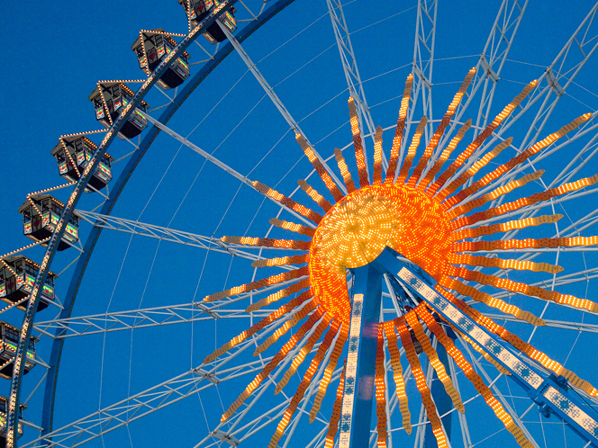 
        
            Oktoberfest comemora 200 anos de existência
        
    