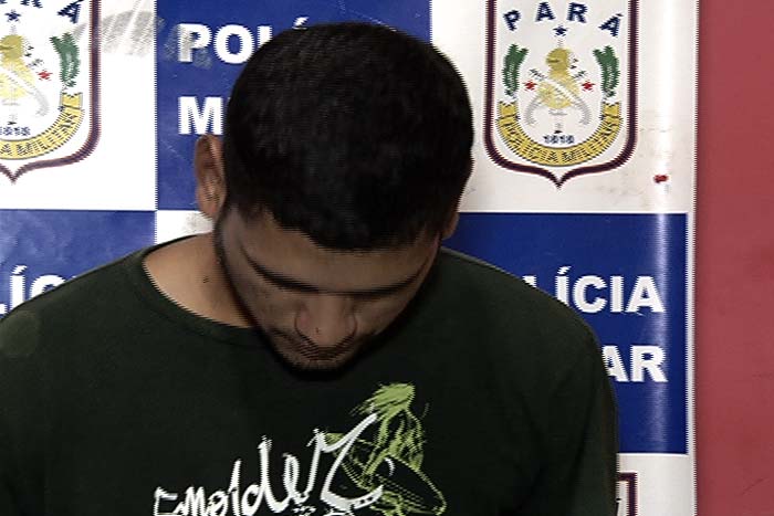 
        
            Bandidos fazem refém no Coqueiro
        
    