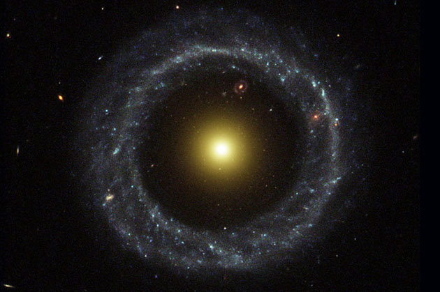 
        
            20 anos do Telescópio Espacial Hubble
        
    