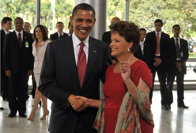 
        
            Imagens da chegada de Obama ao Brasil
        
    