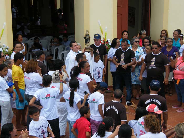 
        
            Fiéis celebram São Vicente Férrer em Inhangapi
        
    