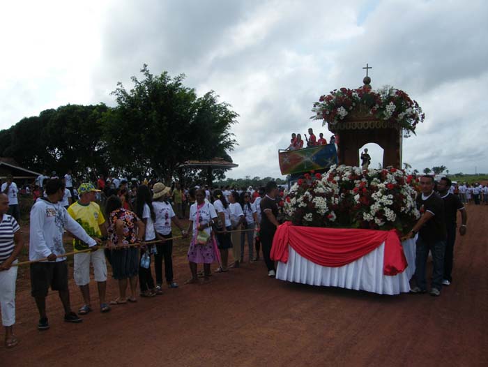 
        
            Fiéis celebram São Vicente Férrer em Inhangapi
        
    