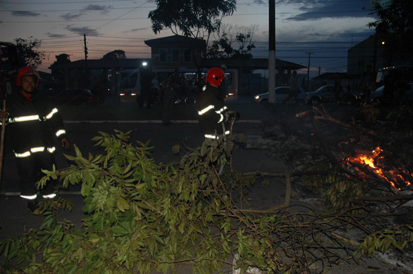 
        
            Protesto na Rod. Augusto Montenegro - 09 de Agosto
        
    