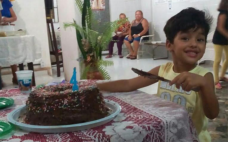 
        
            DOL homenageia seus internautas mirins 
        
    