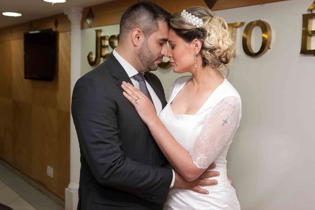 
        
            Veja imagens do casamento de Andressa Urach e Tiago Costa
        
    