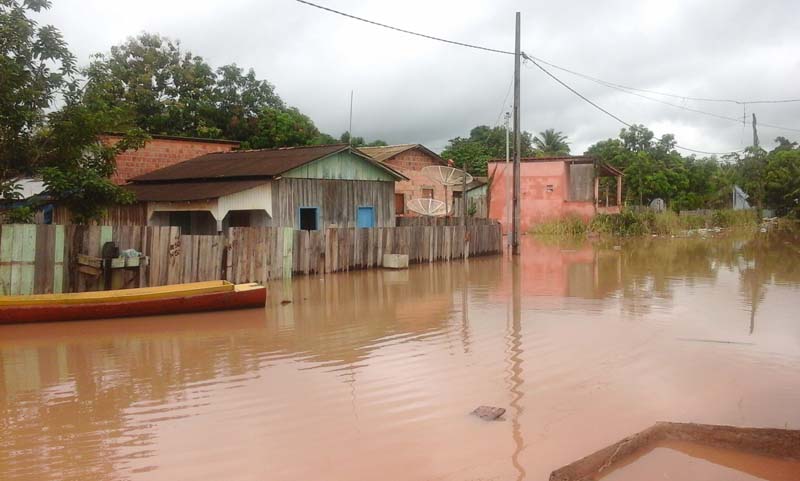 
        
            Enchente em Anapu dificulta vida da população local
        
    