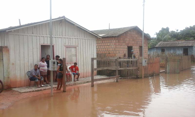 
        
            Enchente em Anapu dificulta vida da população local
        
    