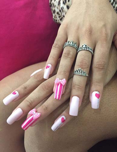 
        
            Conheça as tendências de unhas para o verão
        
    