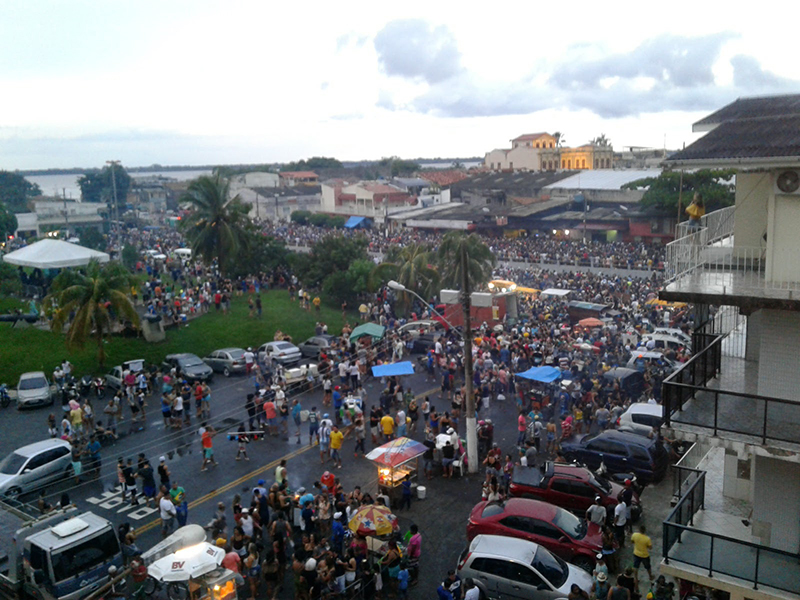 
        
            Veja a festa dos foliões pelo Pará
        
    