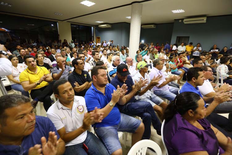 
        
            Helder libera R$ 6,8 milhões para o abastecimento de água
        
    