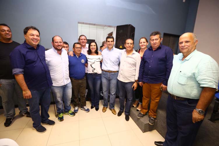 
        
            Helder libera R$ 6,8 milhões para o abastecimento de água
        
    