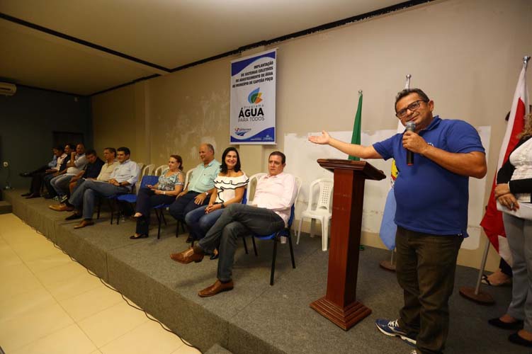 
        
            Helder libera R$ 6,8 milhões para o abastecimento de água
        
    