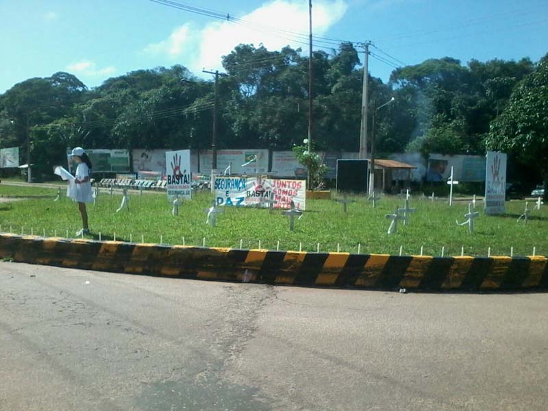 
        
            Vila dos Cabanos realiza manifestação pela paz
        
    