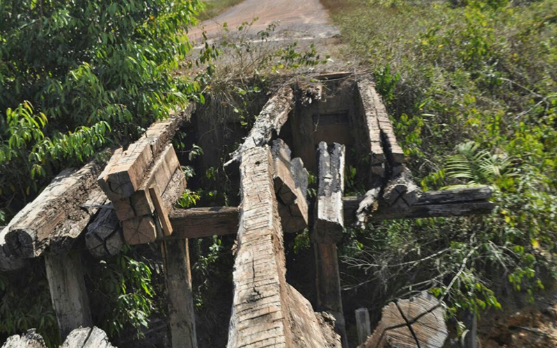 
        
            Ponte em Viseu está em péssimas condições
        
    