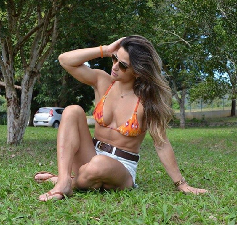 
        
            Jade Barbosa pode posar nua
        
    