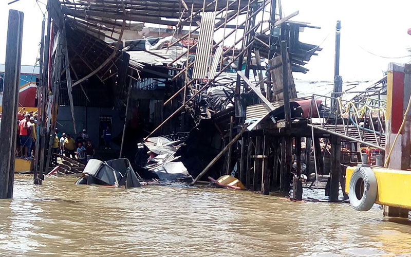
        
            Posto de combustível explode em Abaetetuba
        
    