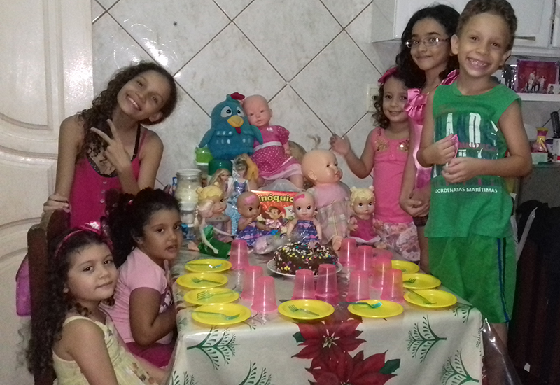 
        
            DOL homenageia seus internautas mirins com galeria especial
        
    