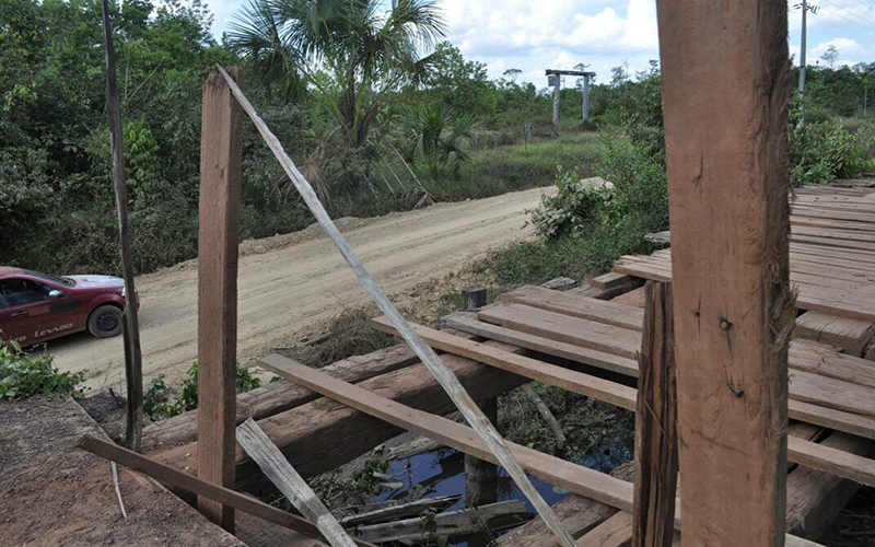 
        
            Ponte em Viseu está em péssimas condições
        
    