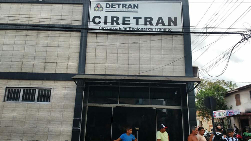 
        
            Agentes do Detran são denunciados por arbitrariedade
        
    