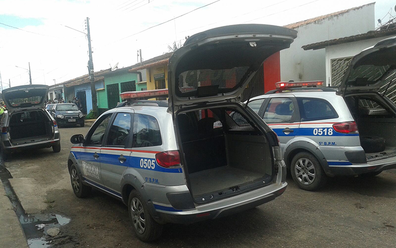 
        
            Cinco pessoas são feitas reféns por quatro horas em Castanhal
        
    
