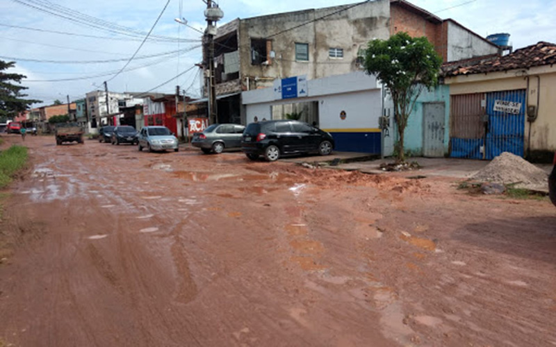 
        
            Belém: buracos e lama tomam conta de ruas
        
    