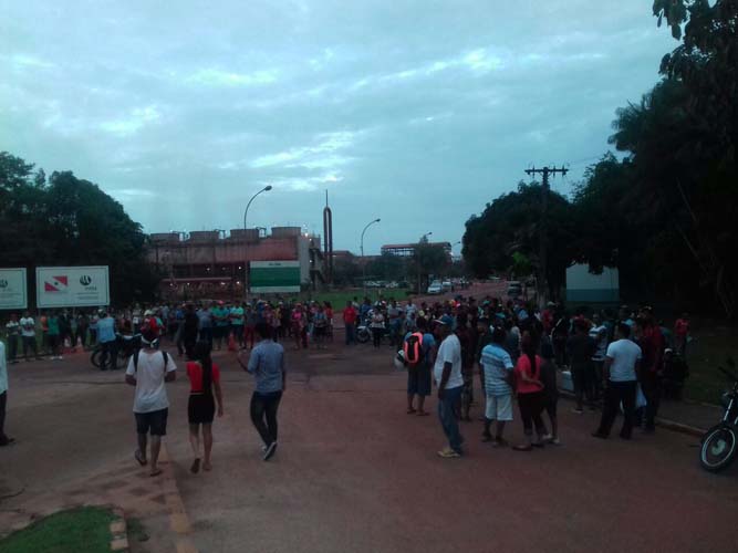 
        
            Moradores ocupam prefeitura e acesso à Hydro em Barcarena
        
    