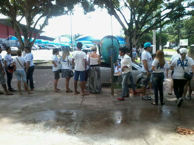
        
            Vila dos Cabanos realiza manifestação pela paz
        
    