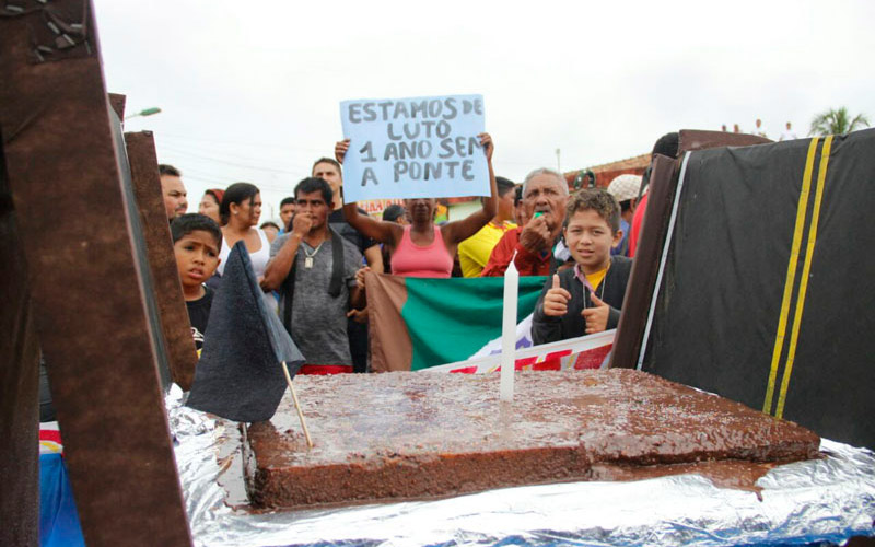 
        
            População paraense protesta contra demora em obras de ponte
        
    