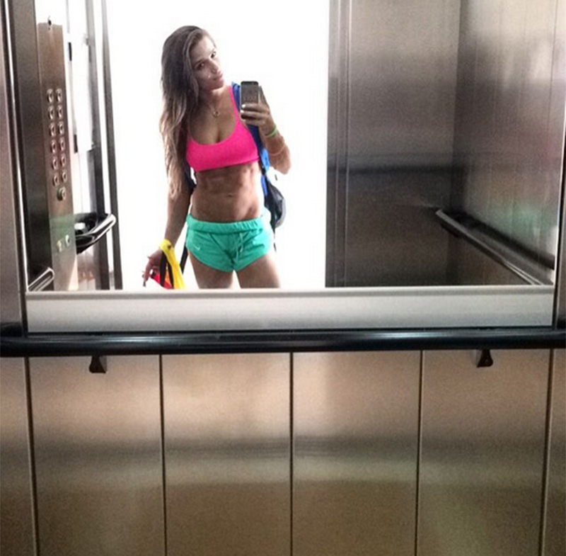 
        
            Jade Barbosa pode posar nua
        
    