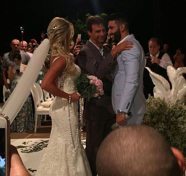 
        
            Veja fotos do casamento de Gusttavo Lima e Andressa Suita
        
    