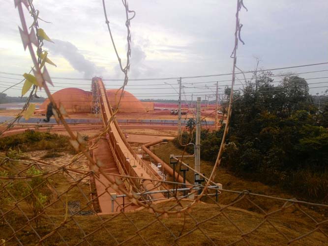 
        
            Moradores ocupam prefeitura e acesso à Hydro em Barcarena
        
    