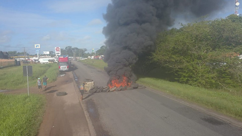 
        
            Veja imagens da interdição na BR-316
        
    