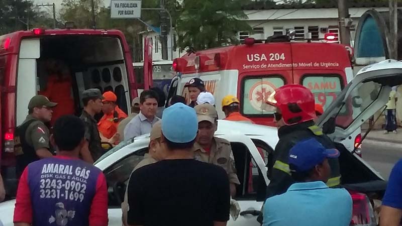 
        
            Acidente deixa vítima ferida na Almirante Barroso
        
    