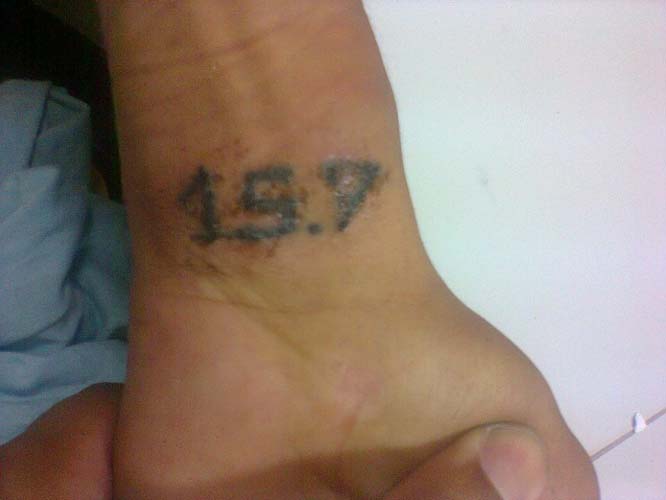 
        
            Veja significado de tatuagens usadas nas cadeias
        
    