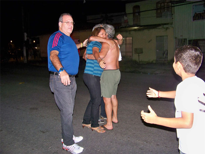 
        
            Família fica refém de adolescentes no Telégrafo 
        
    