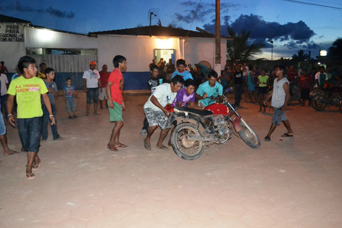 
        
            Assassinato de índio Murukutu provoca revolta
        
    