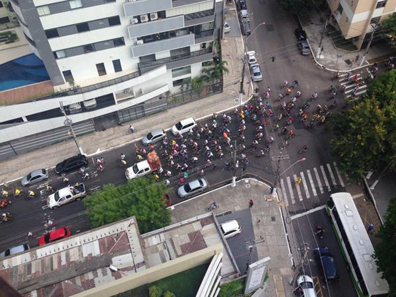 
        
            Ciclo Romaria reúne multidão de fiéis em Belém
        
    