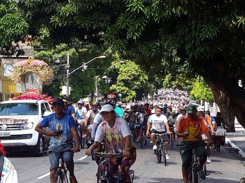 
        
            Ciclo Romaria reúne multidão de fiéis em Belém
        
    