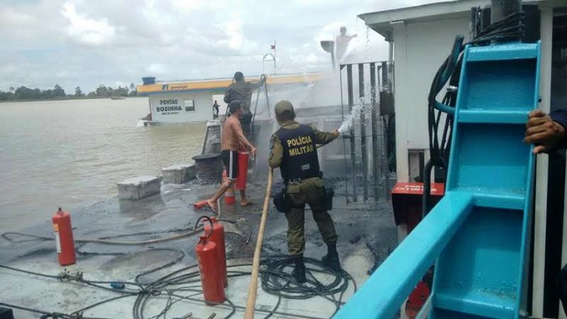 
        
            Balsa que seguia para Oriximina explode e deixa feridos
        
    
