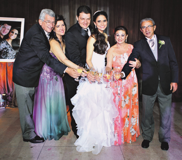 
        
            Erika Titan: O casamento de Gabriel e Luciana
        
    