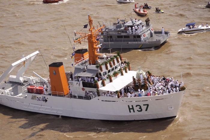 
        
            Romaria Fluvial
        
    