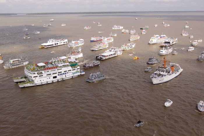 
        
            Romaria Fluvial
        
    