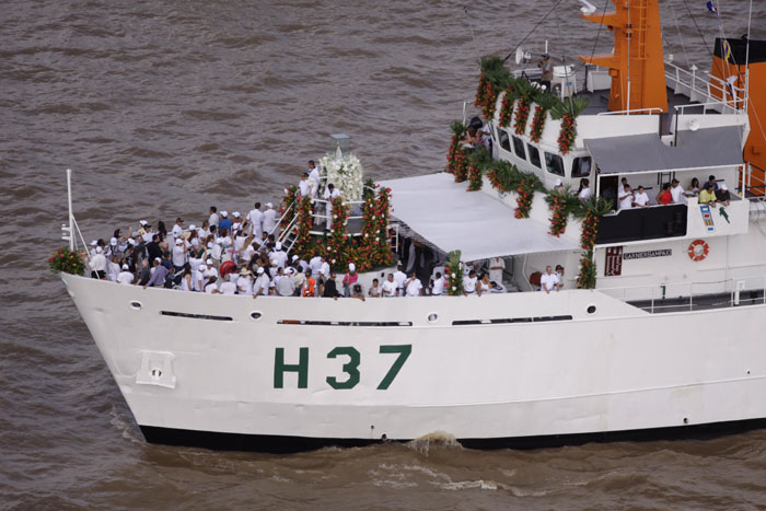 
        
            Romaria Fluvial
        
    