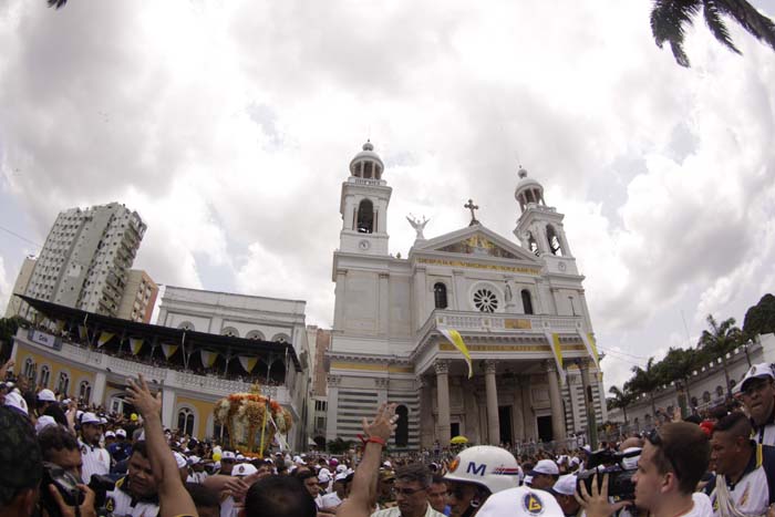
        
            Círio 2010 - Chegada da imagem à Praça Santuário
        
    