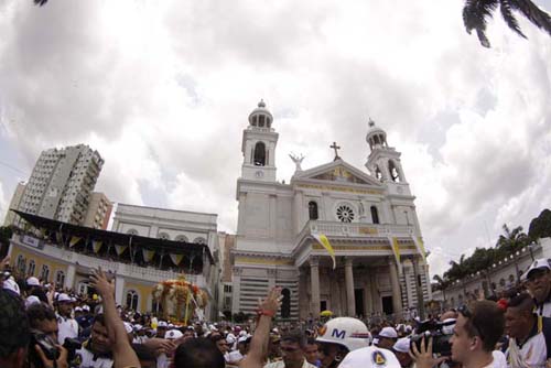
        
            Círio 2010 - Chegada da imagem à Praça Santuário
        
    