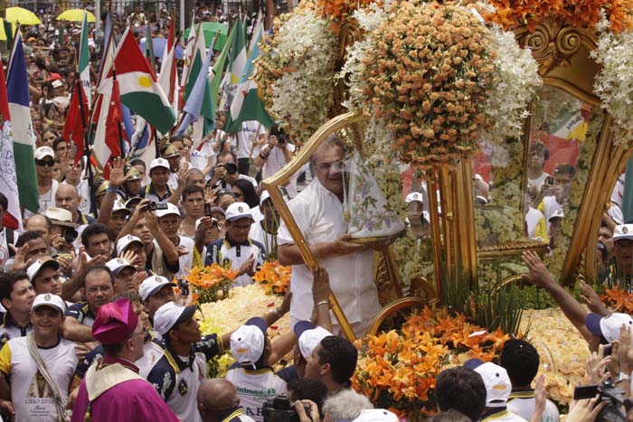 
        
            Círio 2010 - Chegada da imagem à Praça Santuário
        
    
