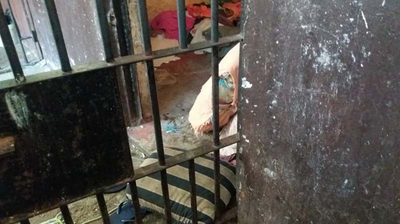 
        
        
            Detentos serram grades de presídio, mas fuga é frustrada em Cametá
        
    